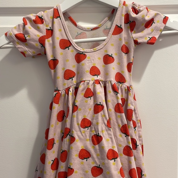 Saint Ida strawberry dress. - Picture 3 of 6